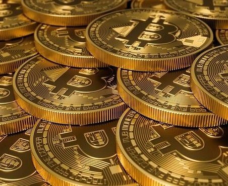 Bitcoin по $5 млн и мошенничество на 18 млн рублей